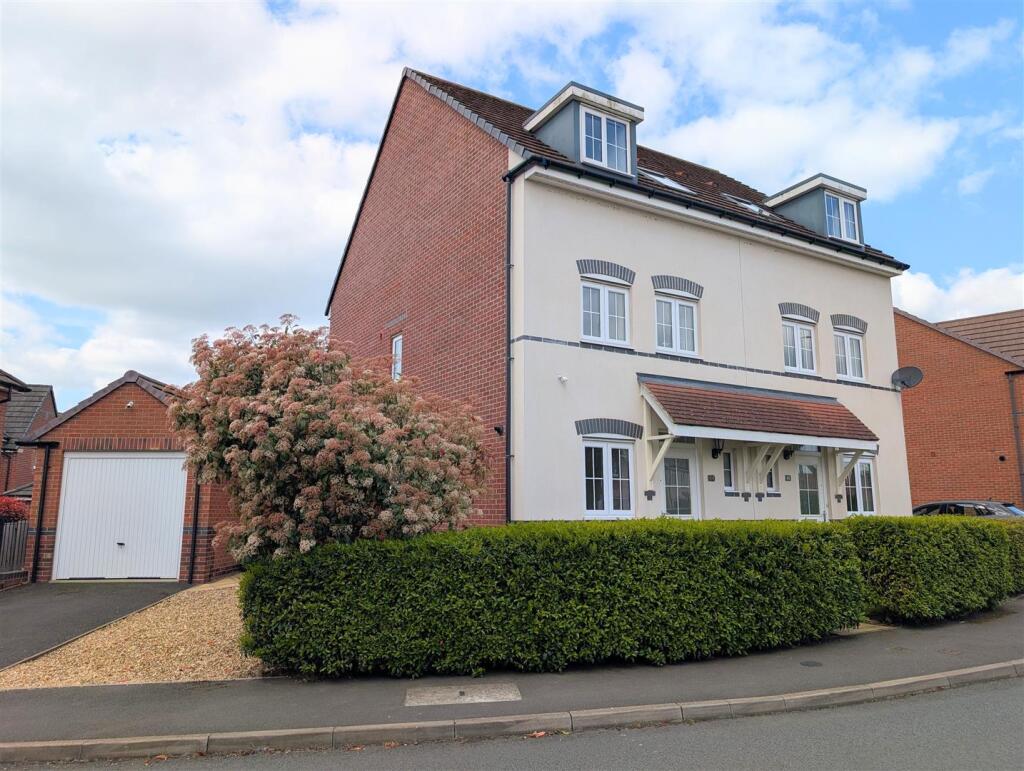 3-bed semi-detached on 64 Squinter Pip Way, Bowbrook, Shrewsbury, SY5 8PY, £325,000