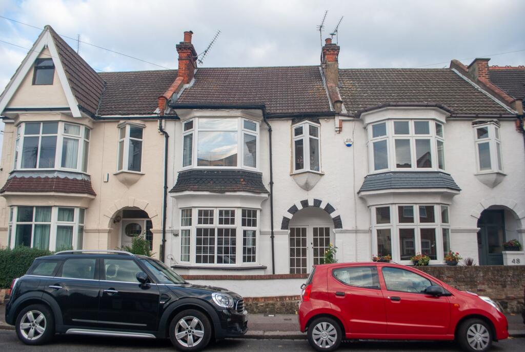 Main image of property: Oakleigh Park Drive, Leigh-on-Sea