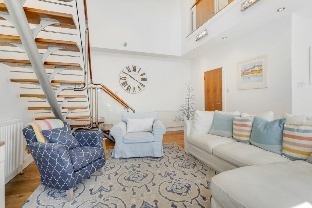 Apartment in Edinburgh - View 3