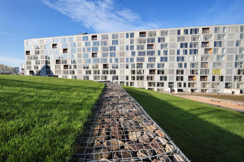 Main image of property: The Avenue, Leeds, West Yorkshire, LS9