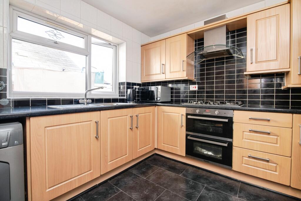 Additional image 7 of Tividale Road, Oldbury, B69