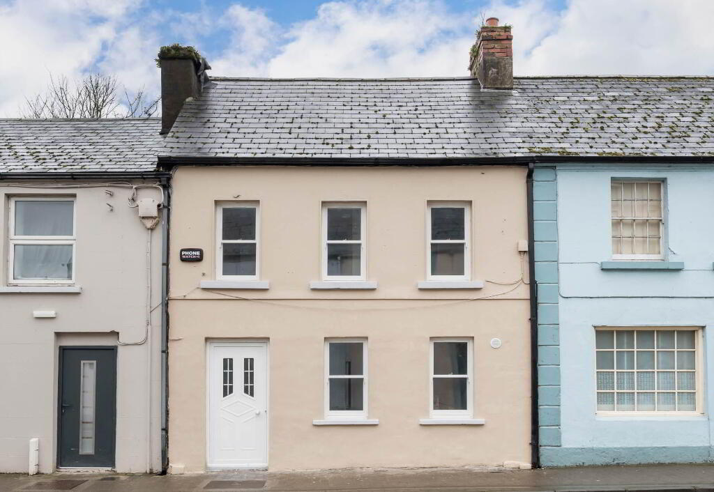 Main image of property: 6 Carrick Street, Kells