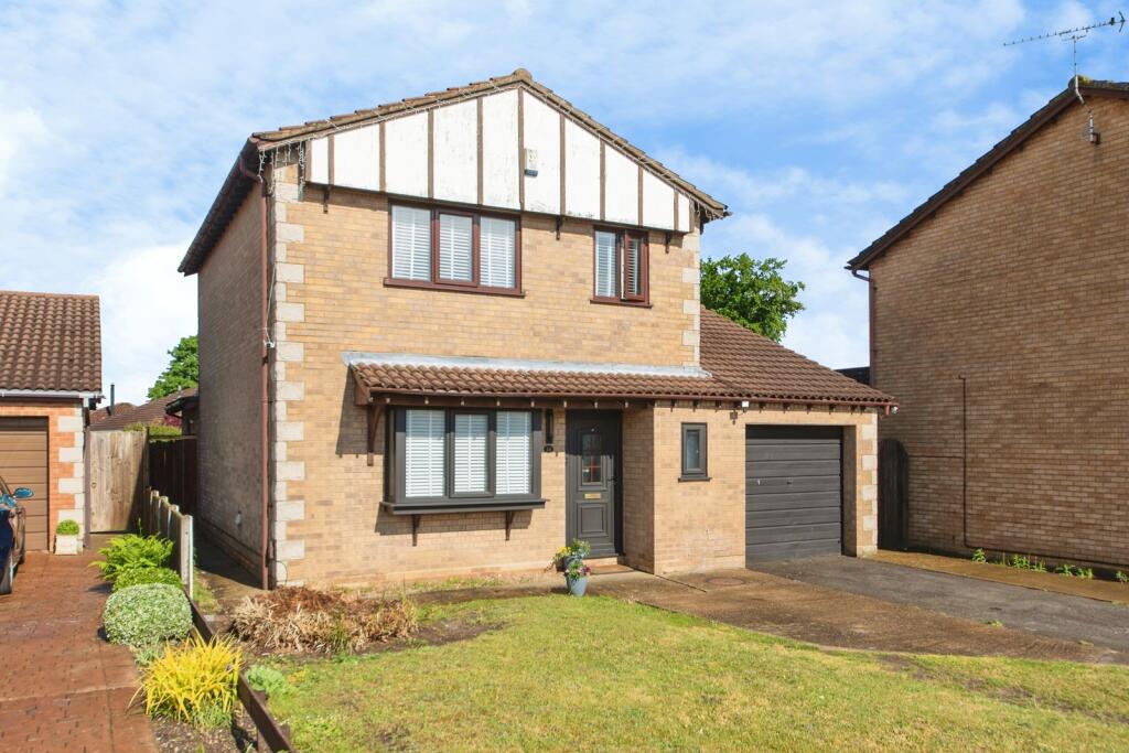 Main image of property: Parksgate Avenue, Lincoln, Lincolnshire, LN6