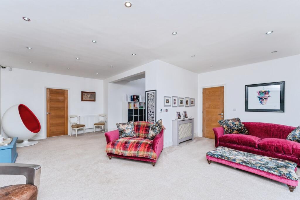 House in Chester, Westminster Park, City of Chester - View 4