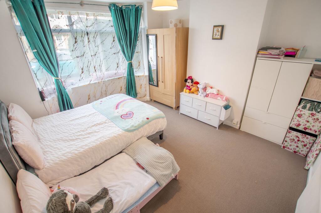 Apartment in Guildford, Bellfields - View 5