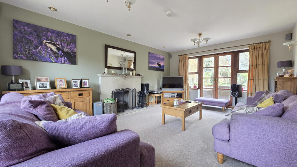 Brakeley Lane, Long Itchington, CV47 photo 2