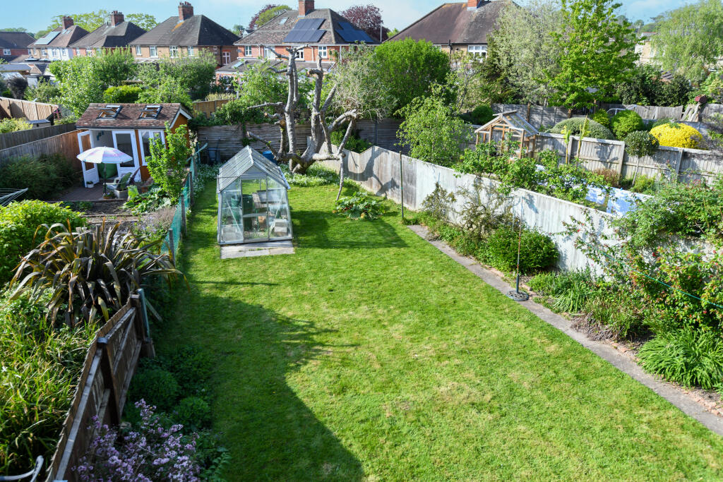 Clarendon Avenue, Trowbridge photo 4