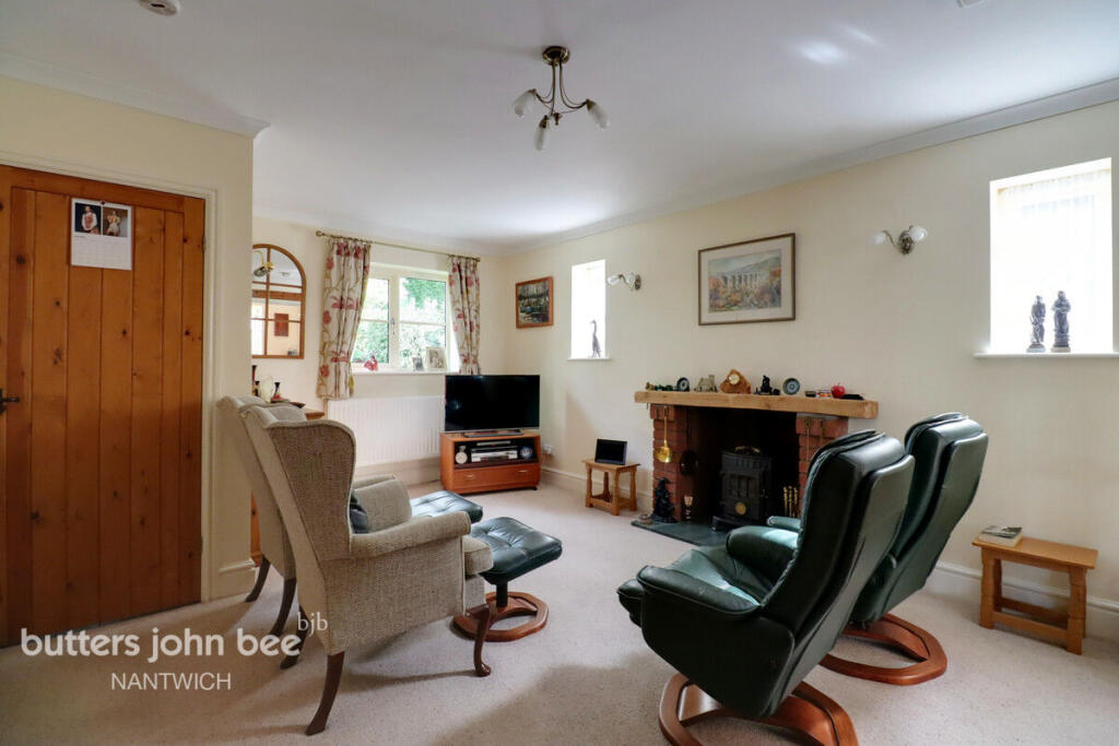 Cholmondeley Road, Nantwich photo 4