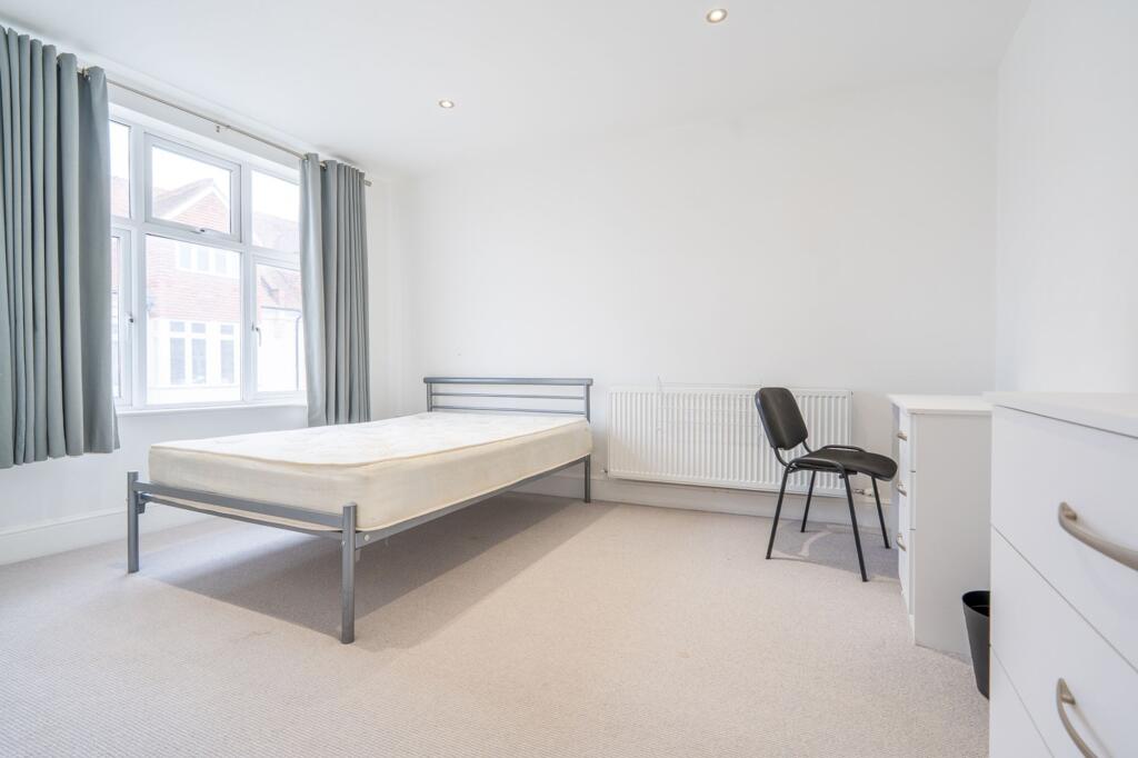 Apartment in Warwick, St John's, Kenilworth - View 4