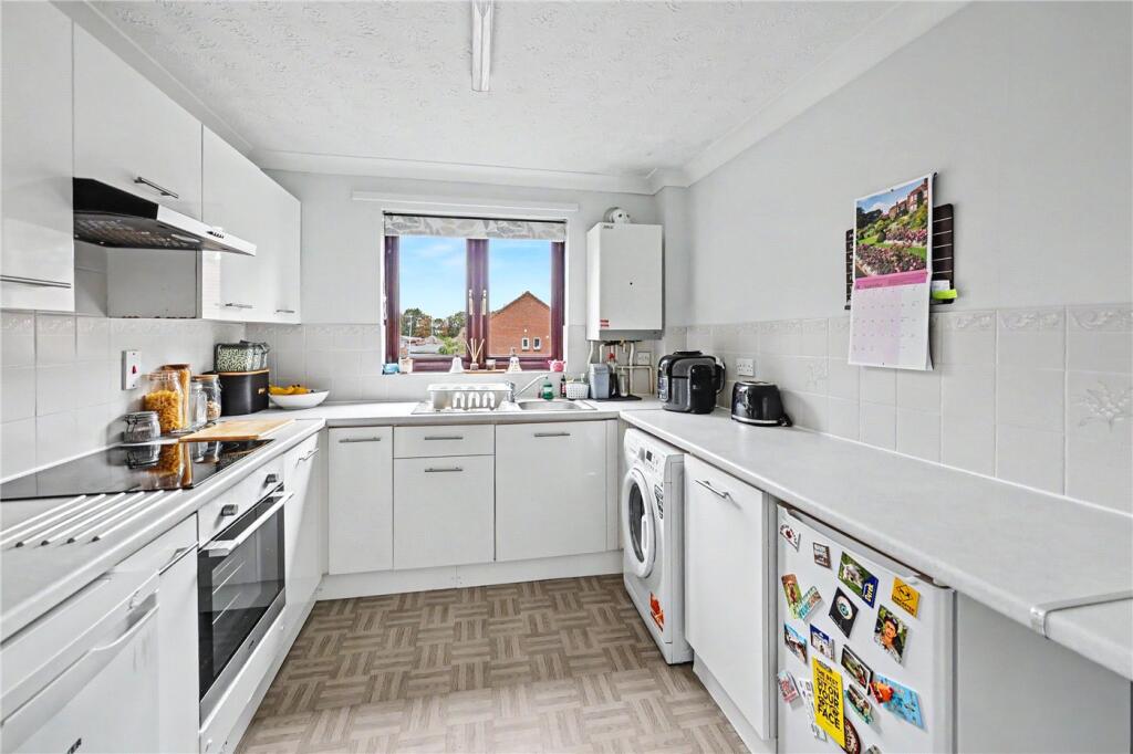Apartment in Norwich, Norfolk - View 5