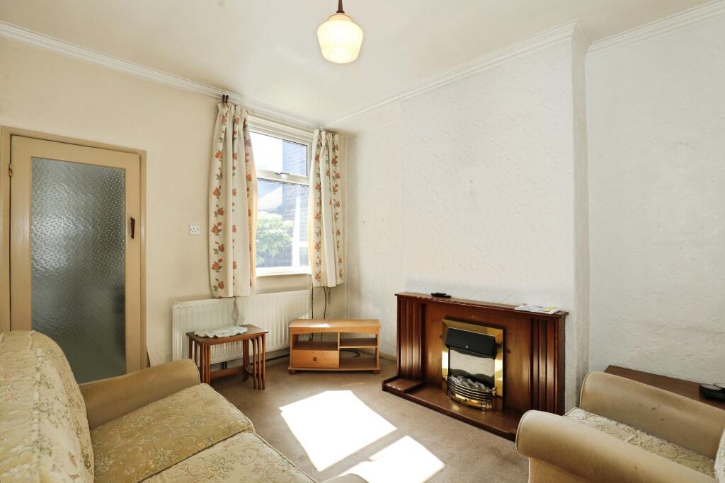 House in Stoke-on-Trent - View 3