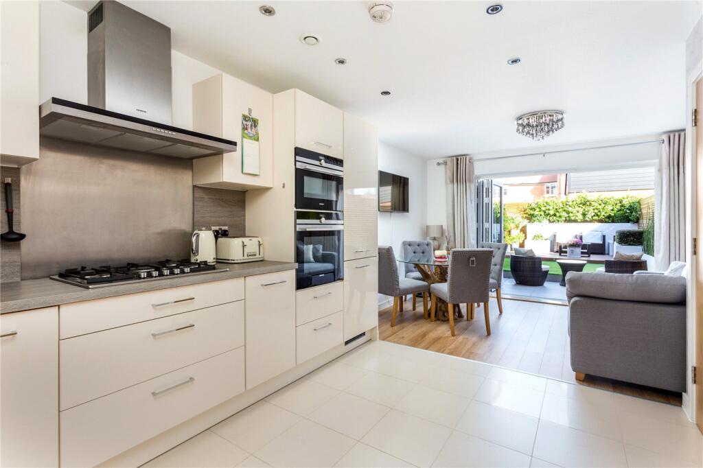 House in Tonbridge - View 2