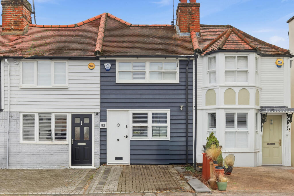 Main image of property: Smarts Lane, Loughton