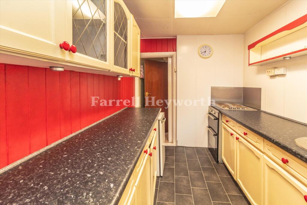 371 Warbreck Drive, Bispham, Blackpool, Lancashire FY2 9LF photo 5