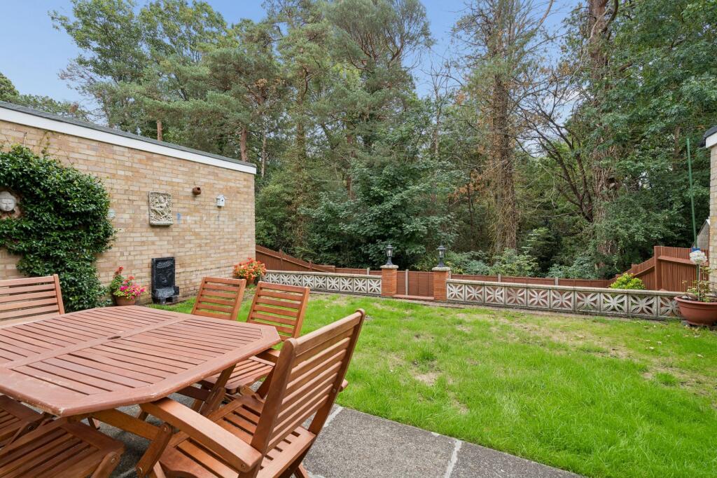 House in Three Rivers, Carpenders Park, Watford Rural - View 4