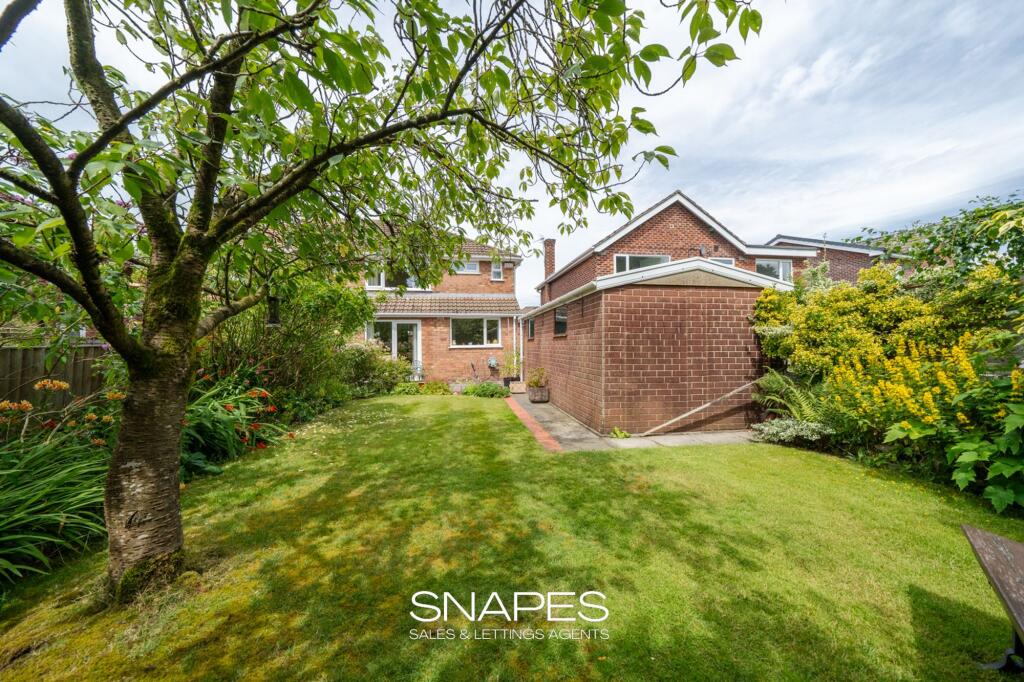 Belmont Road, Bramhall, SK7 photo 4