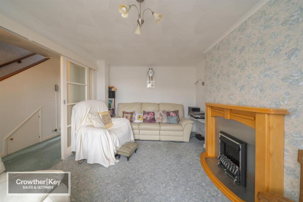 House in High Peak, Derbyshire - More