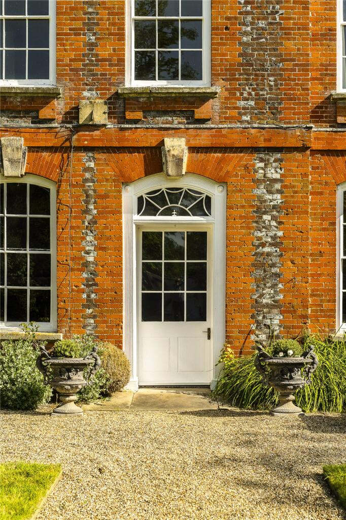Church Street, West Hanney, Oxfordshire, OX12 photo 3