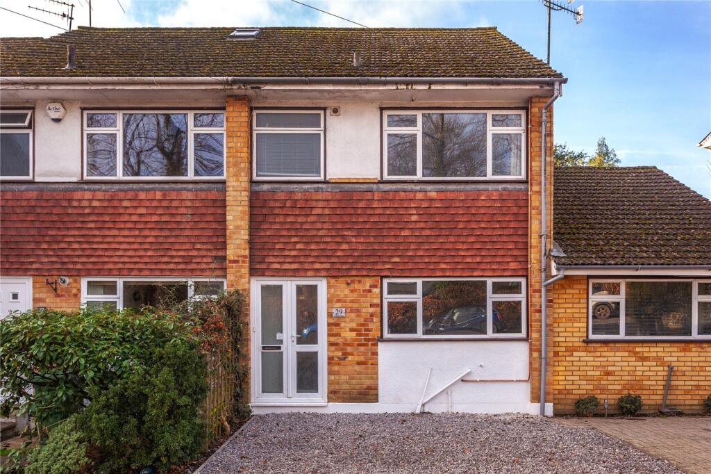 Main image of property: Deanfield Avenue, Henley-on-Thames, Oxfordshire, RG9