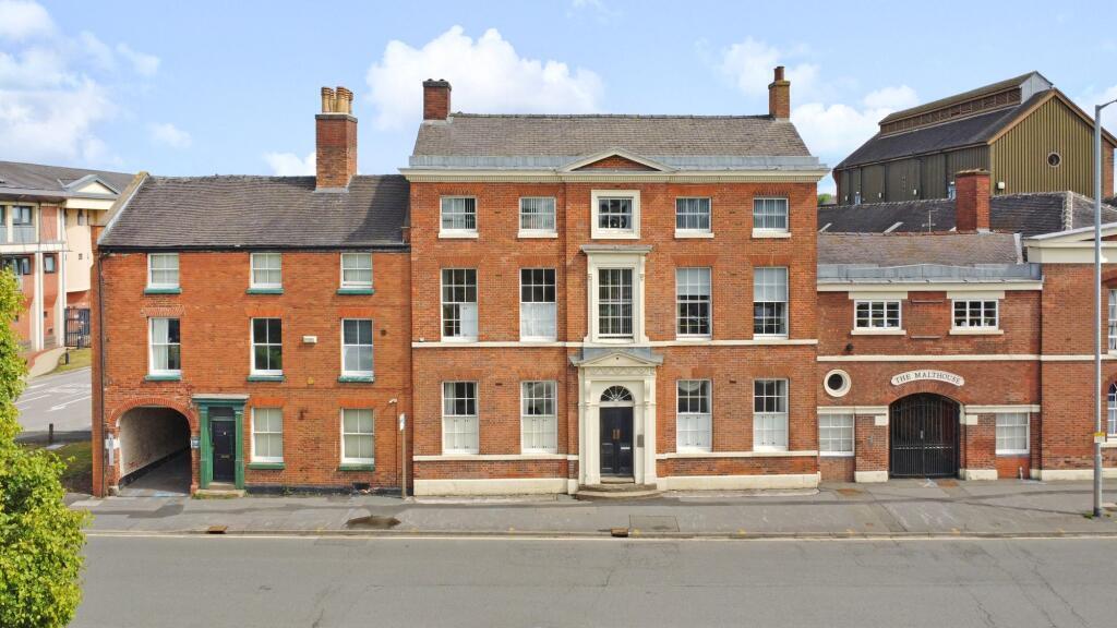 Main image of property: Flat 32, The Malthouse, 167-169 Horninglow Street, Burton-On-Trent, Staffordshire DE14 1DJ