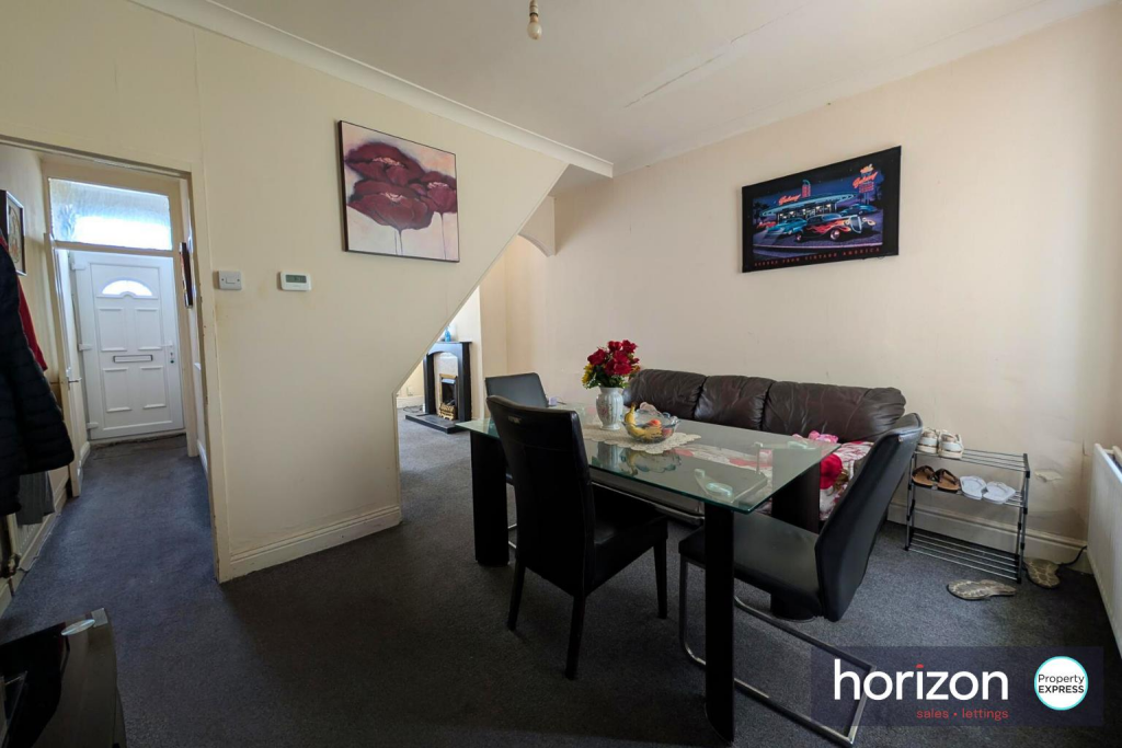 54, Carlow Street photo 3