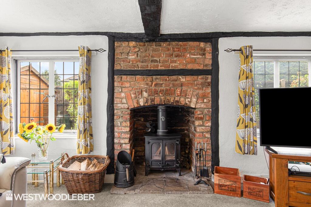 House in Broxbourne, Wormley - View 3