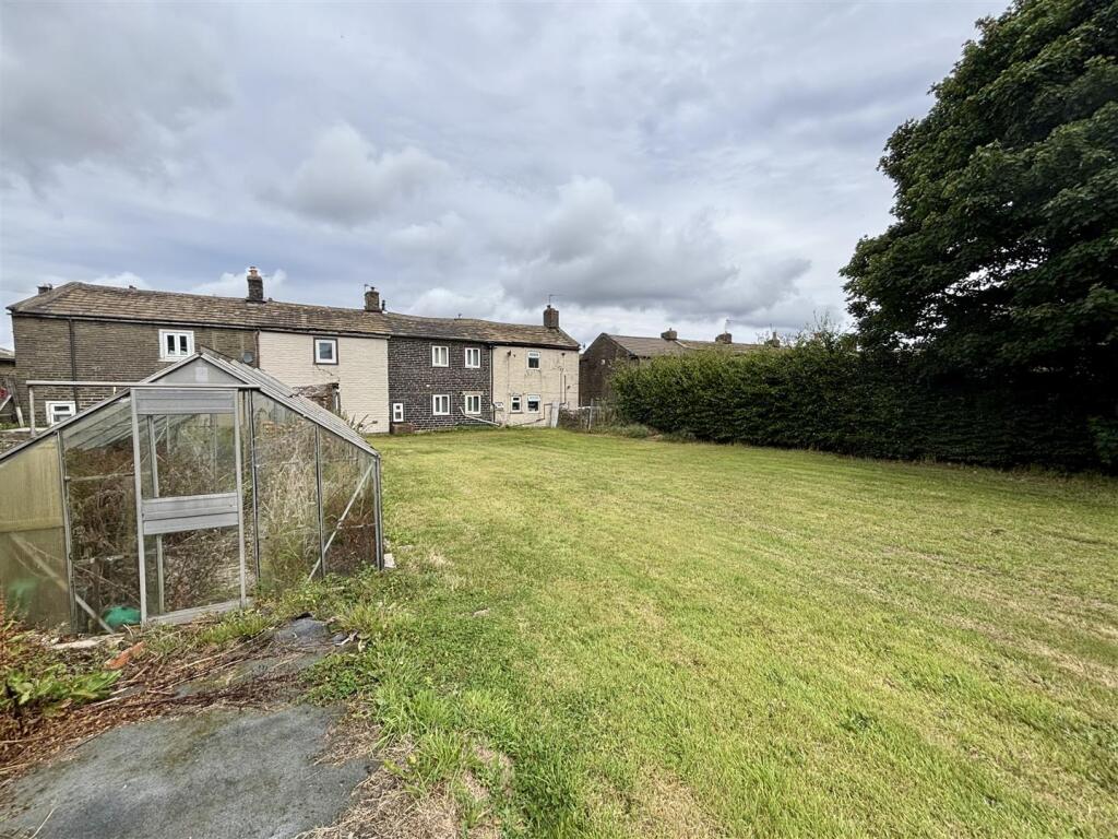 Nelson Street, Queensbury photo 5