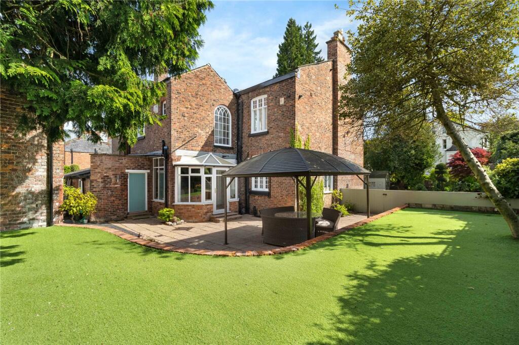 Main image of property: Stamford Road, Bowdon, Altrincham, Greater Manchester, WA14