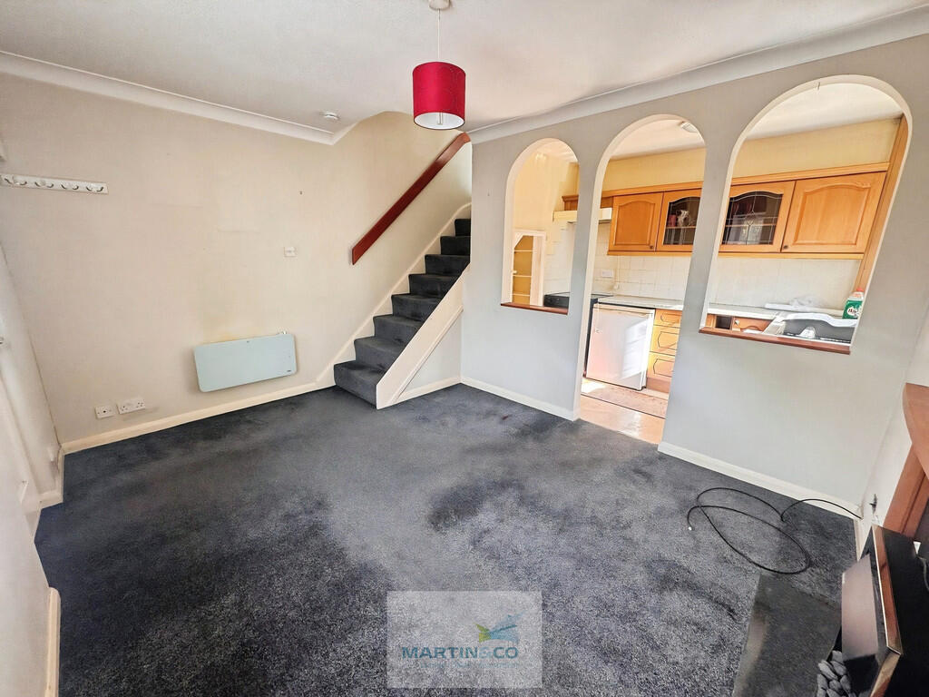 House in Welwyn Hatfield, Hertfordshire - View 4