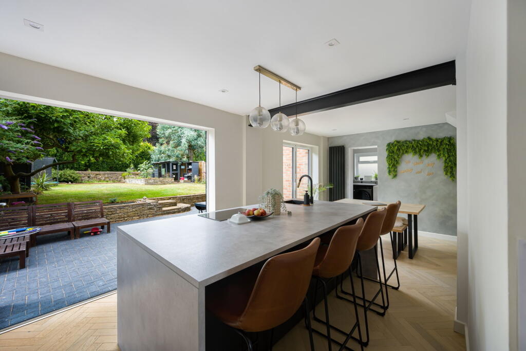 House in South Kesteven, Harlaxton - View 5