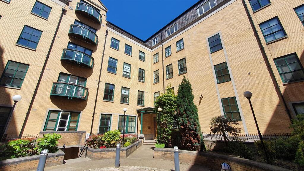 Main image of property: Bombay House, Whitworth St M1