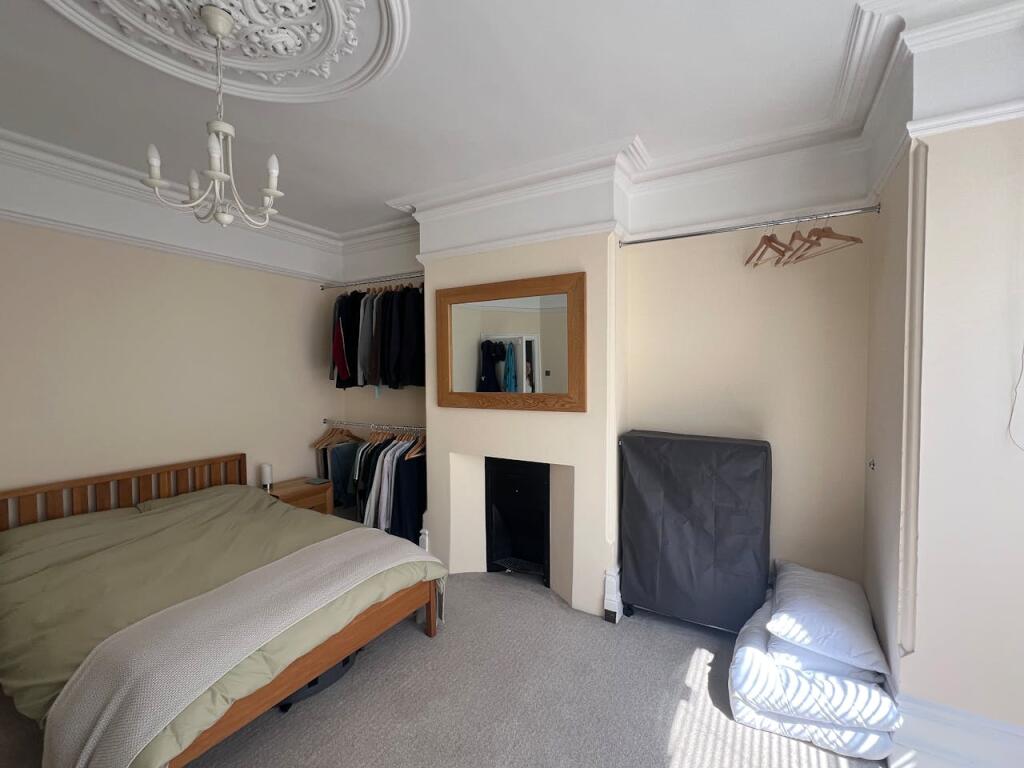 Apartment in Portsmouth, Milton - View 2
