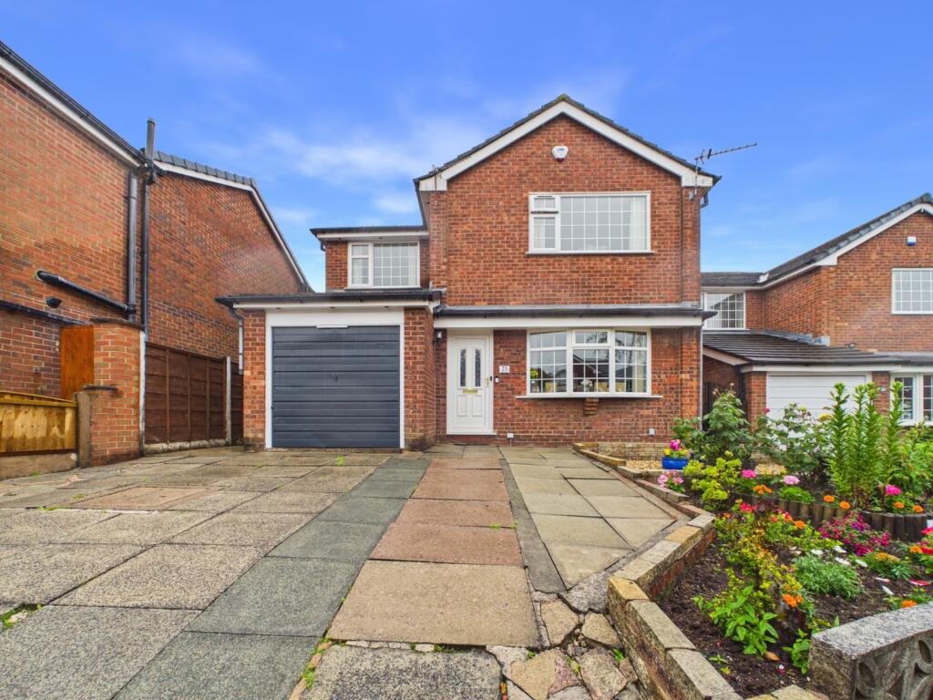 Main image of property: Glendon Crescent, Ashton-under-Lyne, Greater Manchester, OL6