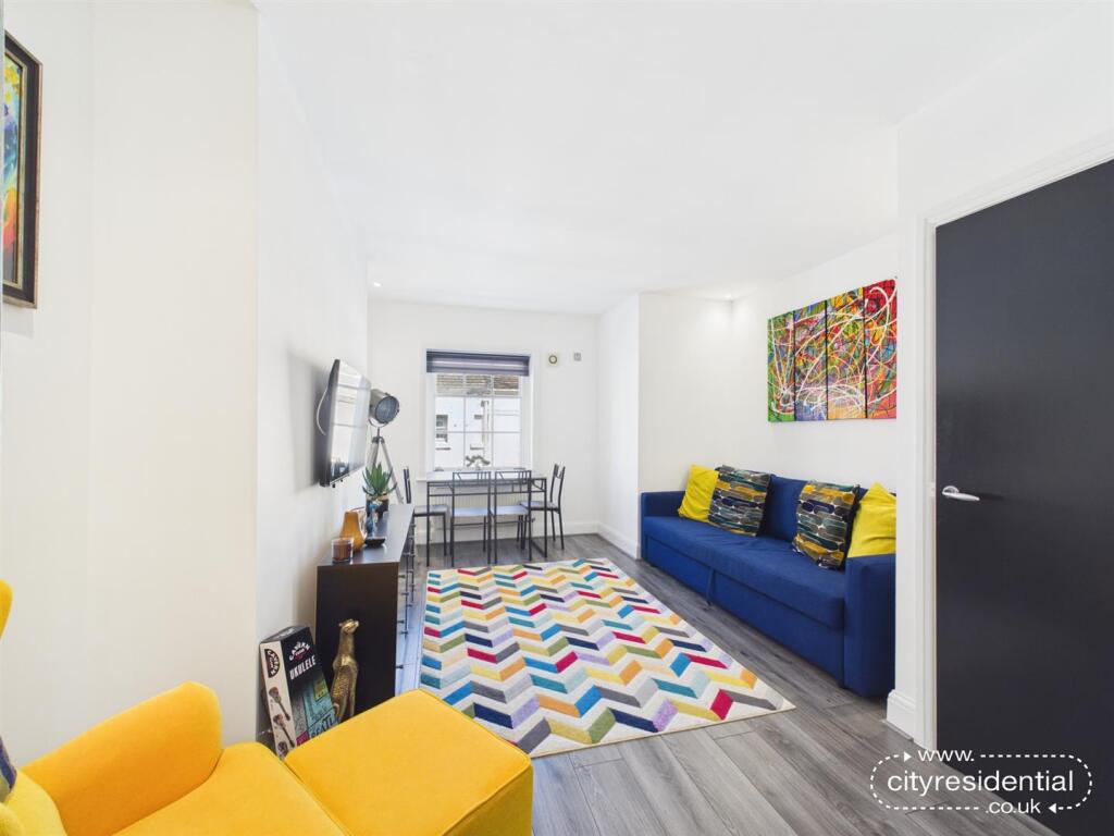 Apartment in Liverpool - More