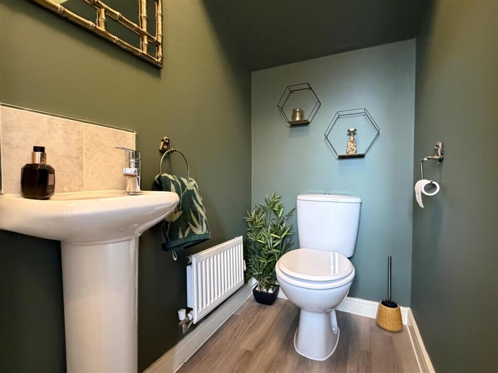 House in Nottingham - View 5