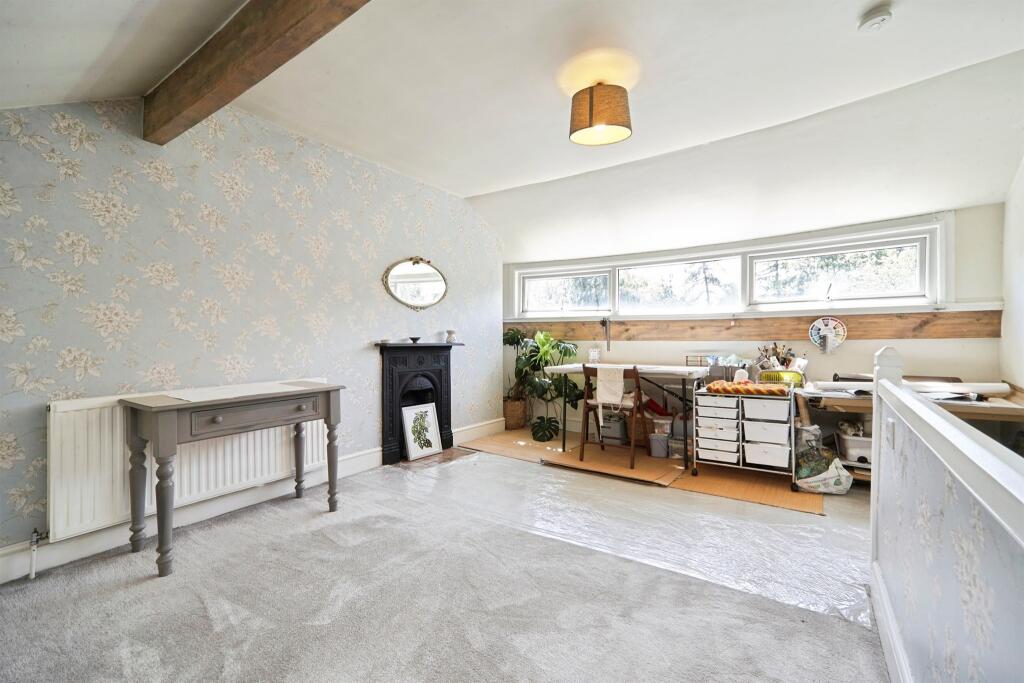 Henry Terrace, Yeadon, Leeds - View 4
