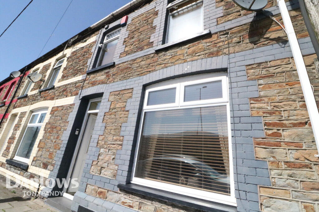 House in Llwyncelyn, Porth - View 2