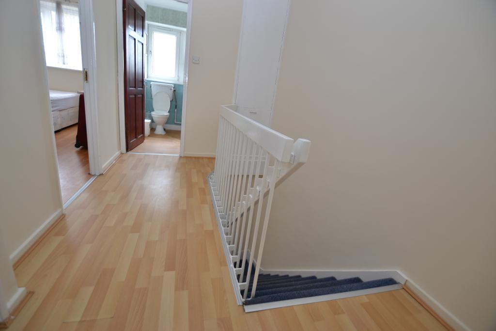 3 bedroom maisonette for rent