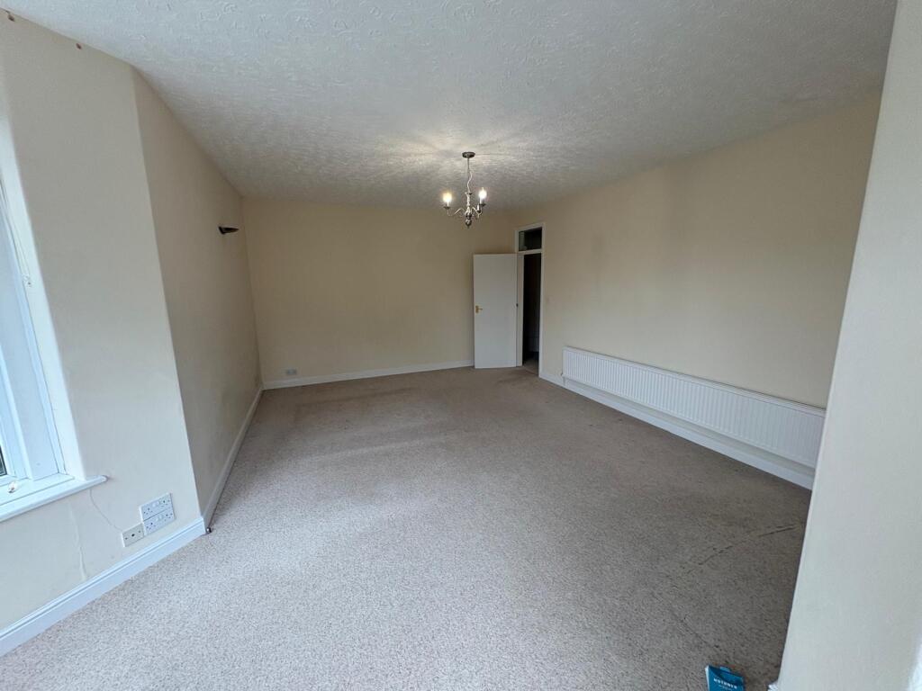 Flat 3, Kirkella, 2 Robertson Road, Buxton photo 4