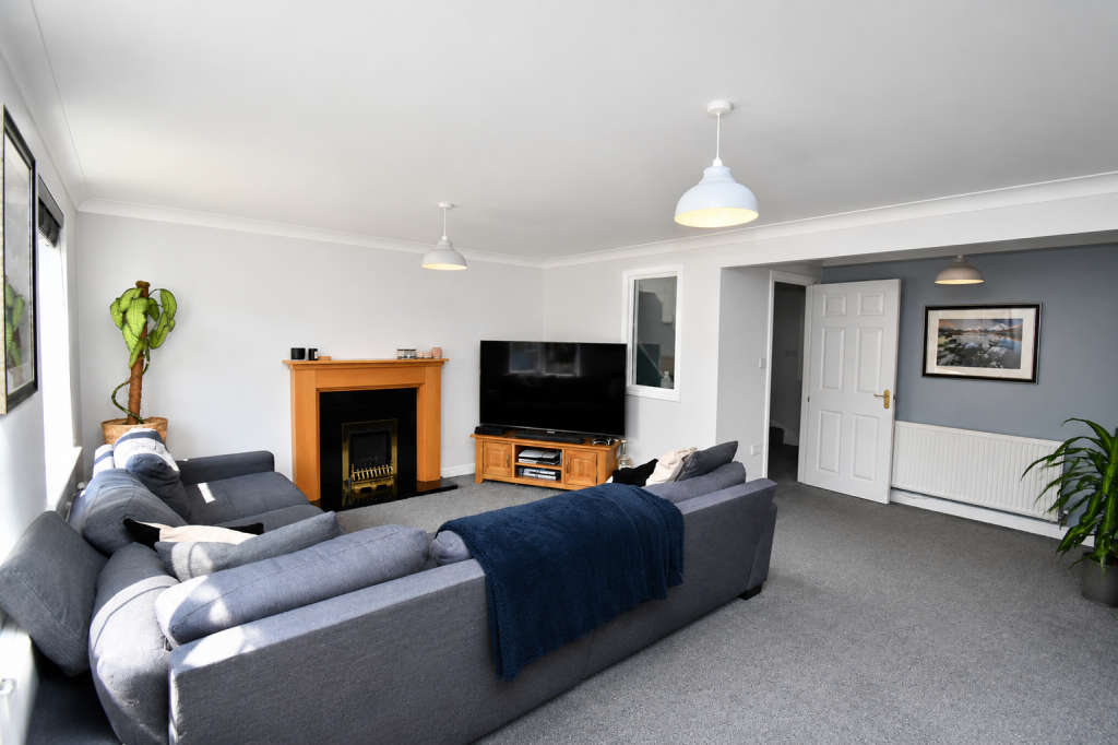 Greenock Mews, Widnes WA8 9DW photo 3