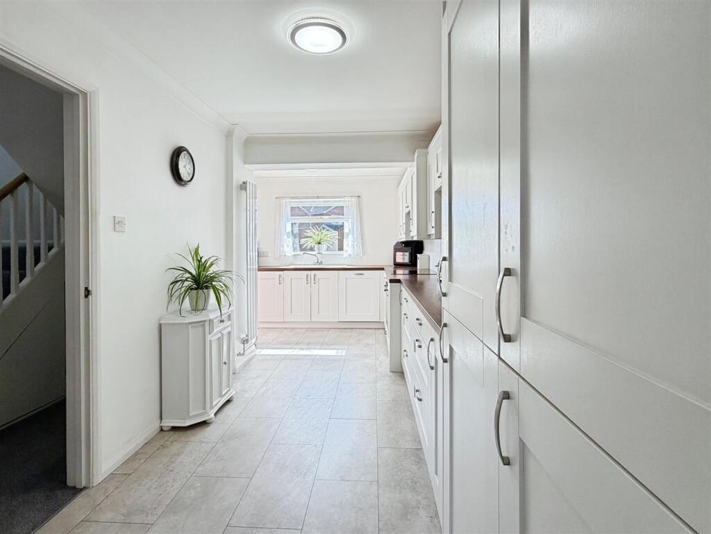 House in Ipswich - View 5
