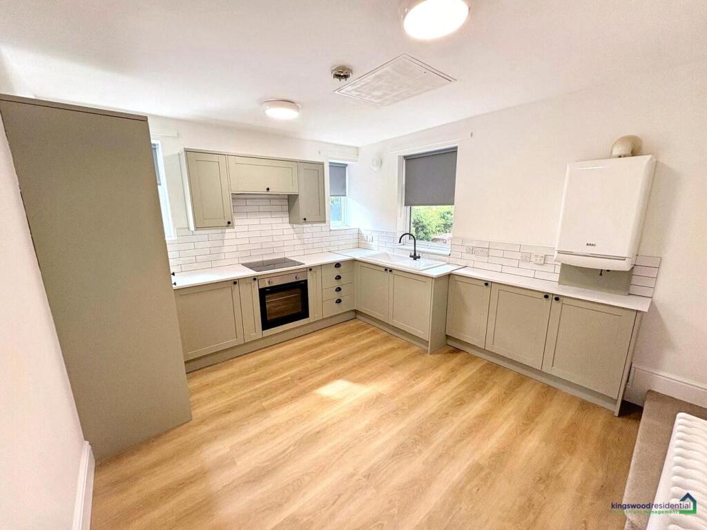 Main image of property: Mapperley Park Drive, Nottingham, NG3 5BX