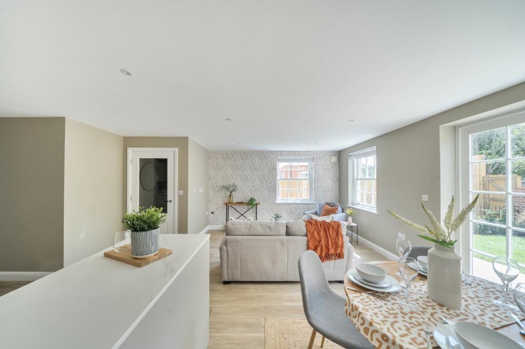 Apartment in Winchester, Northbrook, Bishop's Waltham - View 4