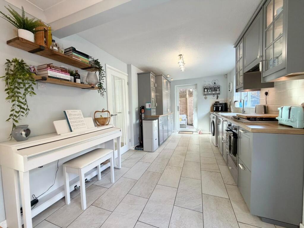 House in Onley, Olney - View 2