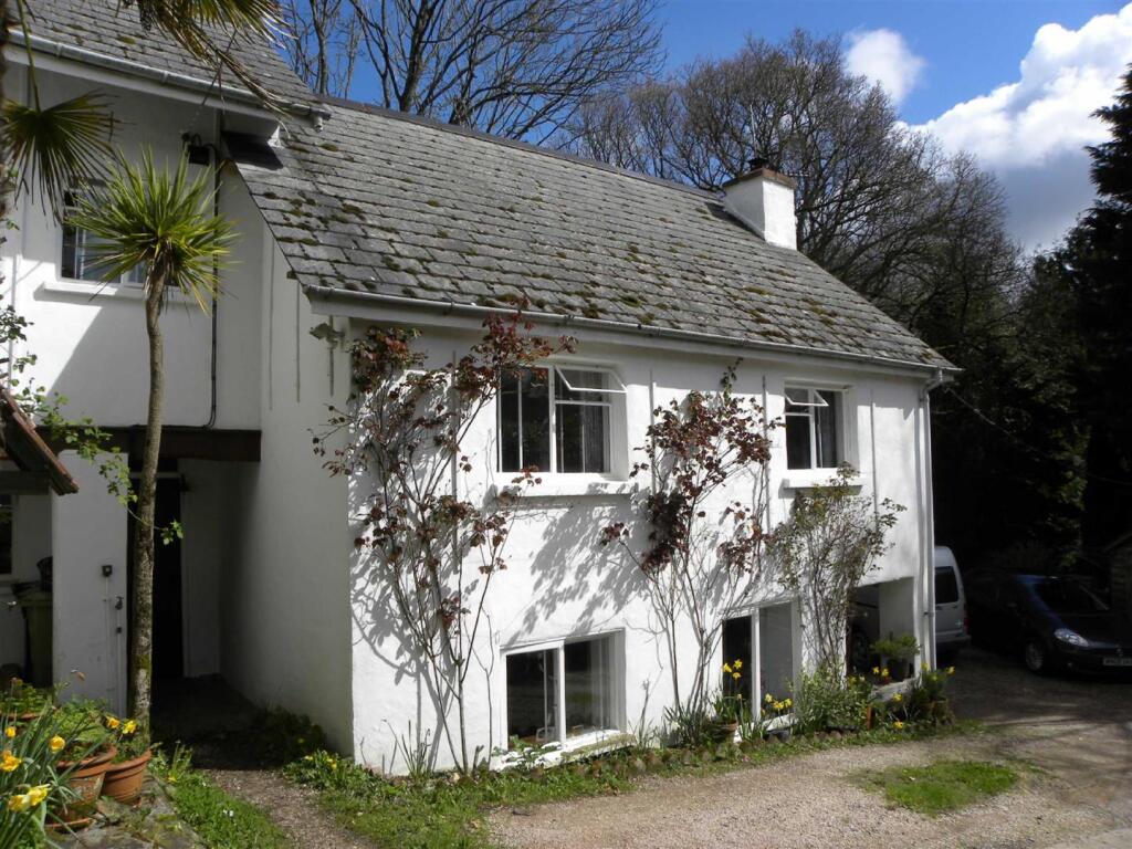 Main image of property: Nadderwater