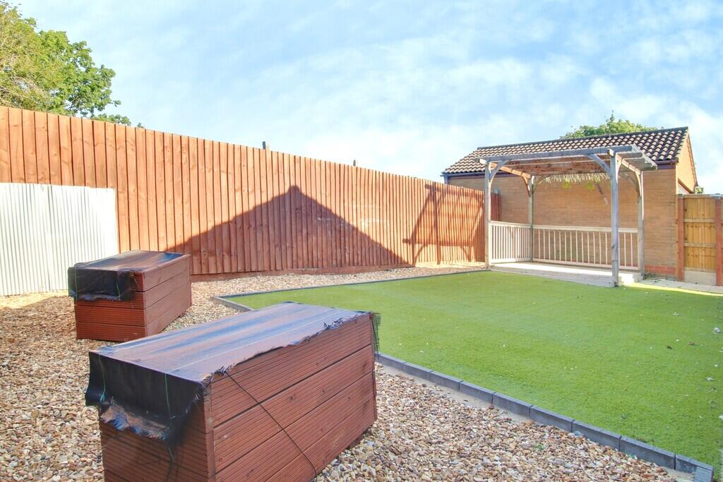 House in Peterborough - View 5