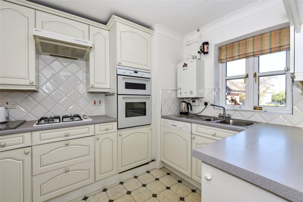 House in Chichester, Southbourne - View 5