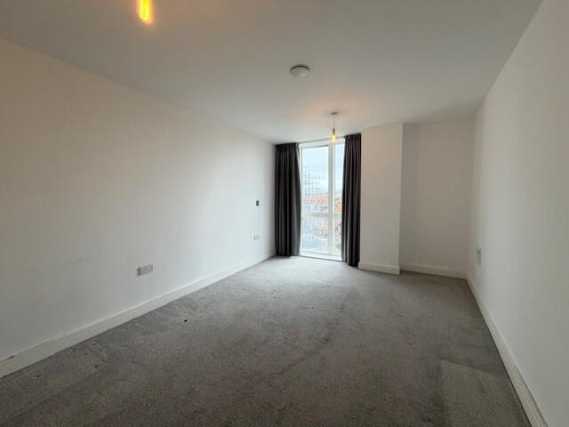Apartment in Leicester - View 4