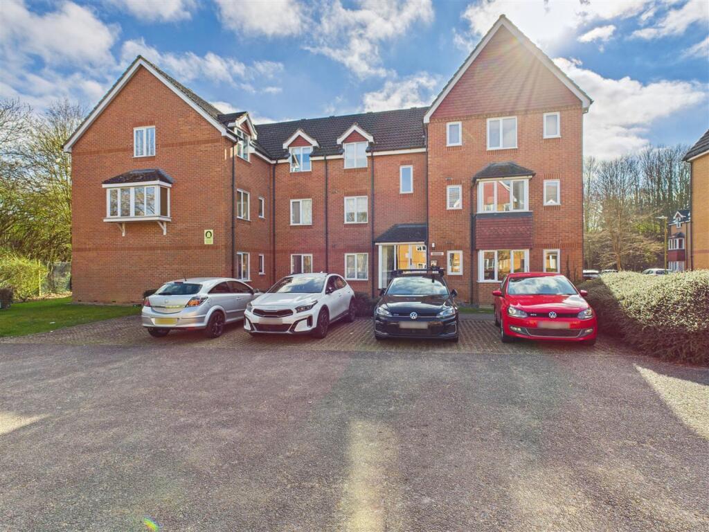 Main image of property: Redoubt Close, Hitchin