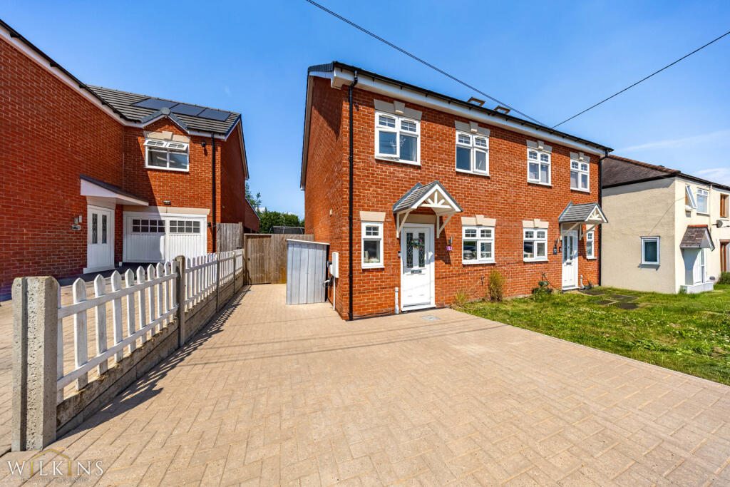 Main image of property: Dunns Lane, Dordon, Tamworth, Warwickshire, B78
